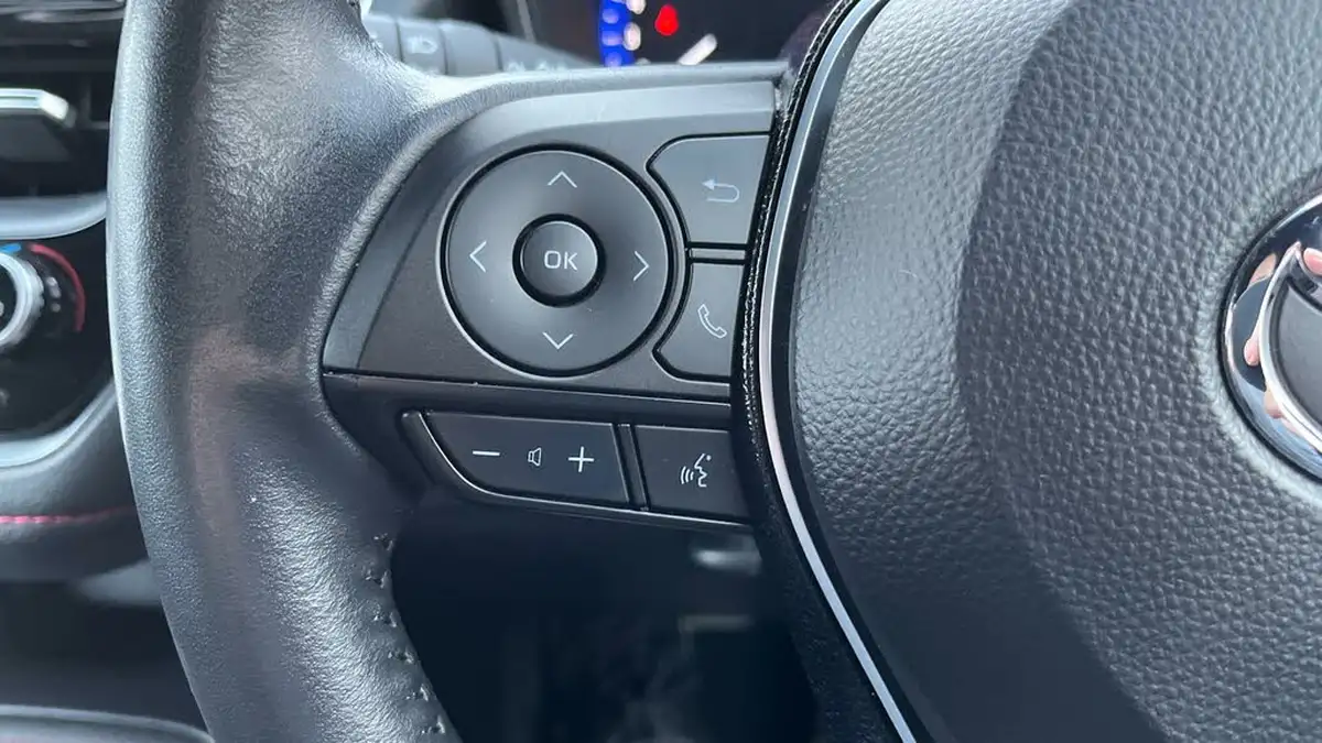 2021-toyota-corolla-18-vvt-i-excel-trk-hatchback-big-42