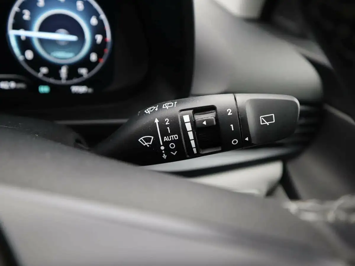 2023-hyundai-i20-10-t-gdi-ultimate-48-volt-hybrid-dct-big-31