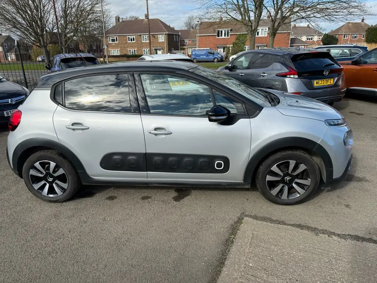 2017-citroen-c3-12-puretech-flair-82ps-big-28