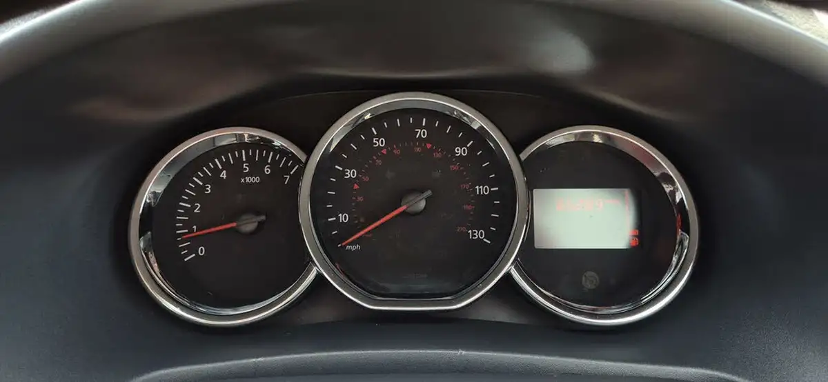 2014-dacia-sandero-stepway-09-ambiance-big-15