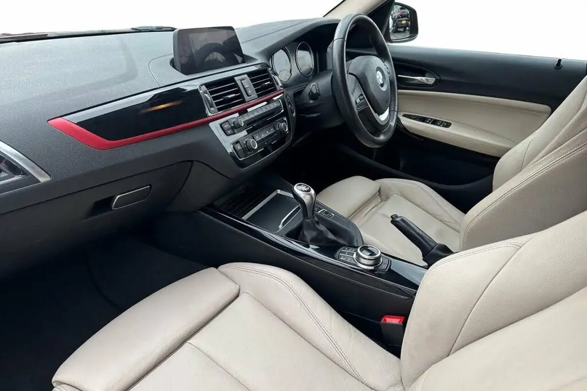 2017-bmw-1-series-15td-116d-sport-5d-big-8