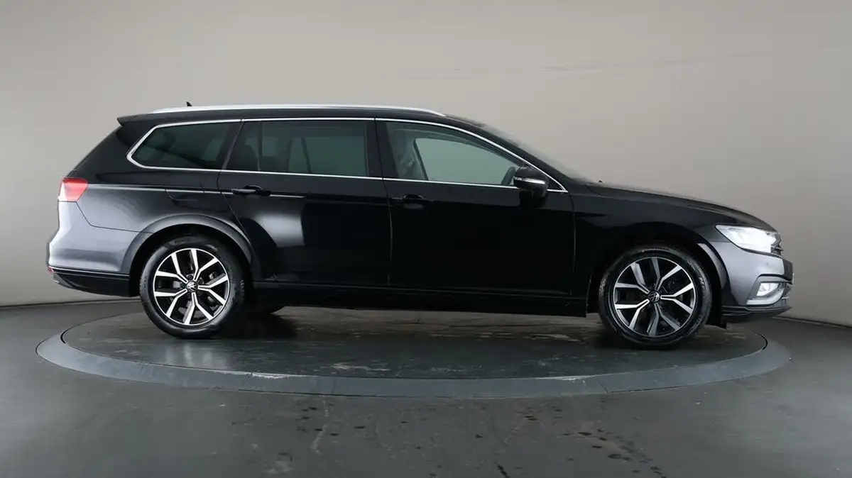 2022-volkswagen-passat-15-tsi-sel-estate-5d-dsg-big-8