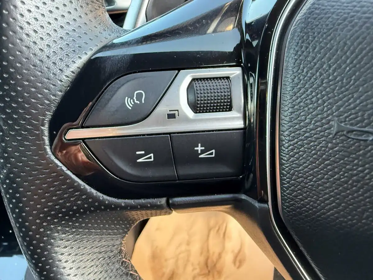 2019-peugeot-5008-suv-15-bluehdi-gt-line-eat8-big-35