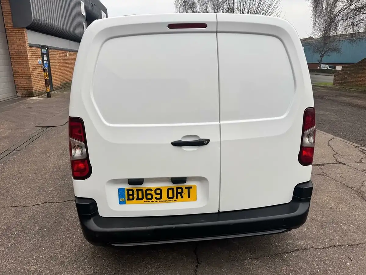 2019-citroen-berlingo-15bluehdi-650-x-panel-big-6