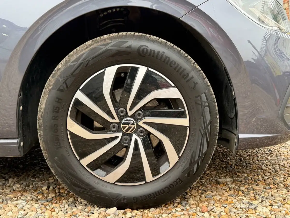 2023-volkswagen-polo-10-tsi-life-dsg-big-12