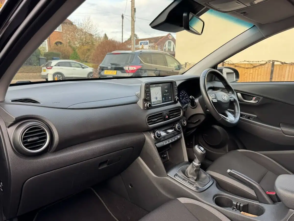 2018-hyundai-kona-10-t-gdi-premium-big-16