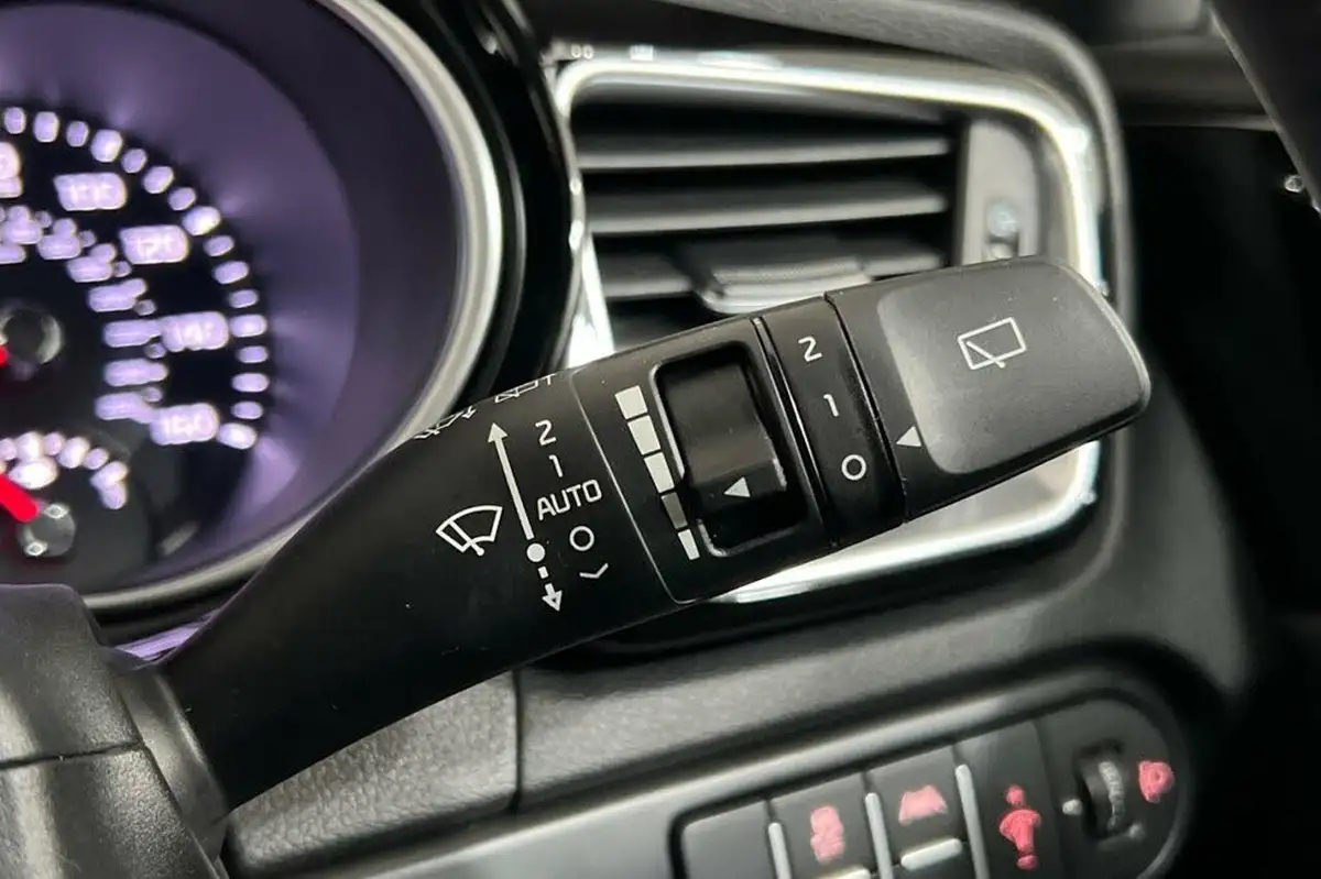 2024-kia-ceed-15-t-gdi-gt-line-158bhp-big-27
