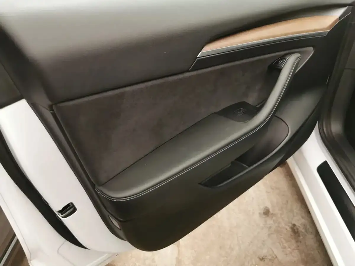 2021-tesla-model-3-e-long-range-4x4-big-21