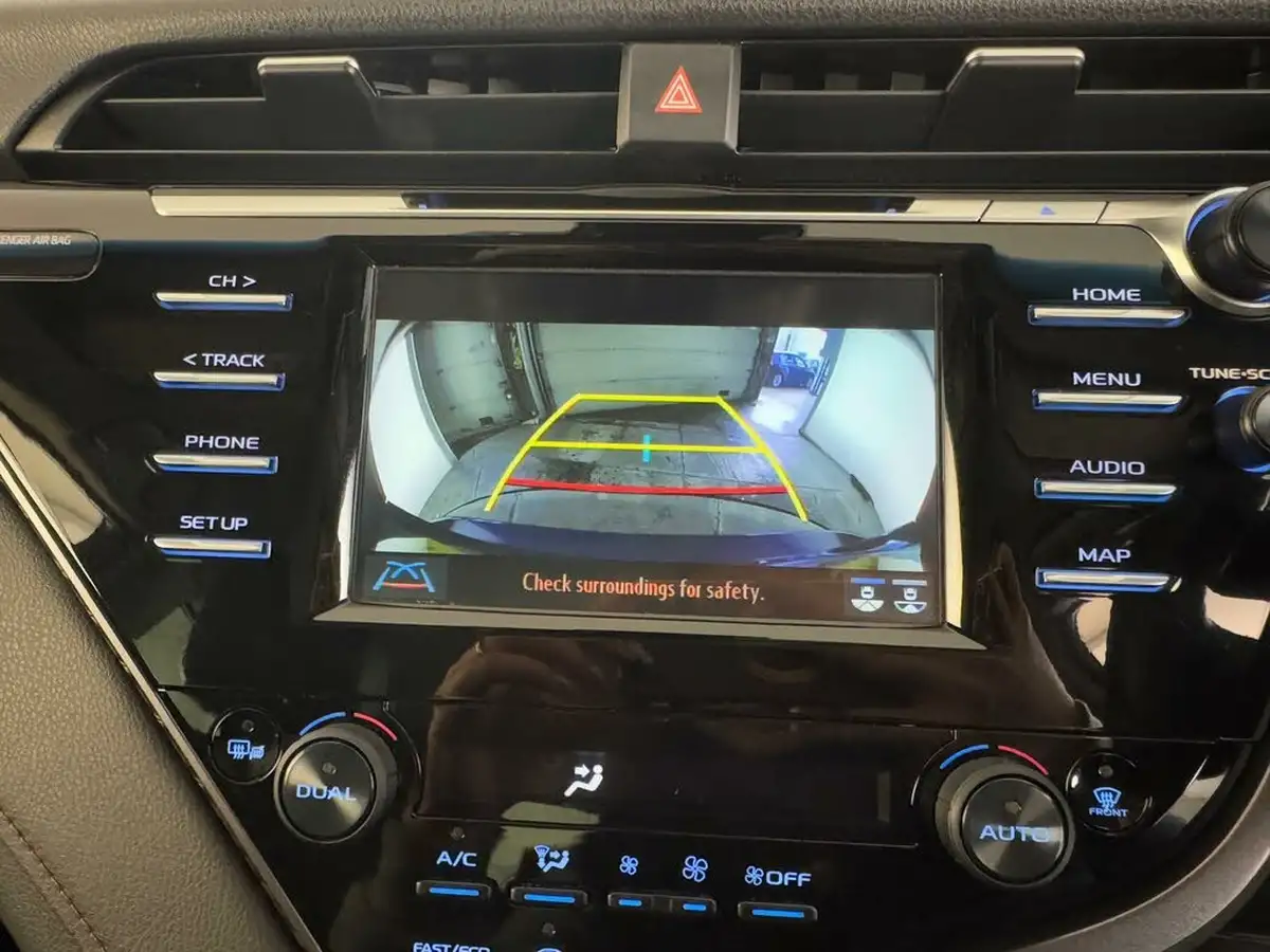 2020-toyota-camry-25-vvt-i-excel-big-45