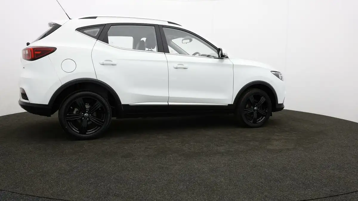 2019-mg-zs-suv-15-vti-tech-exclusive-105bhp-big-34