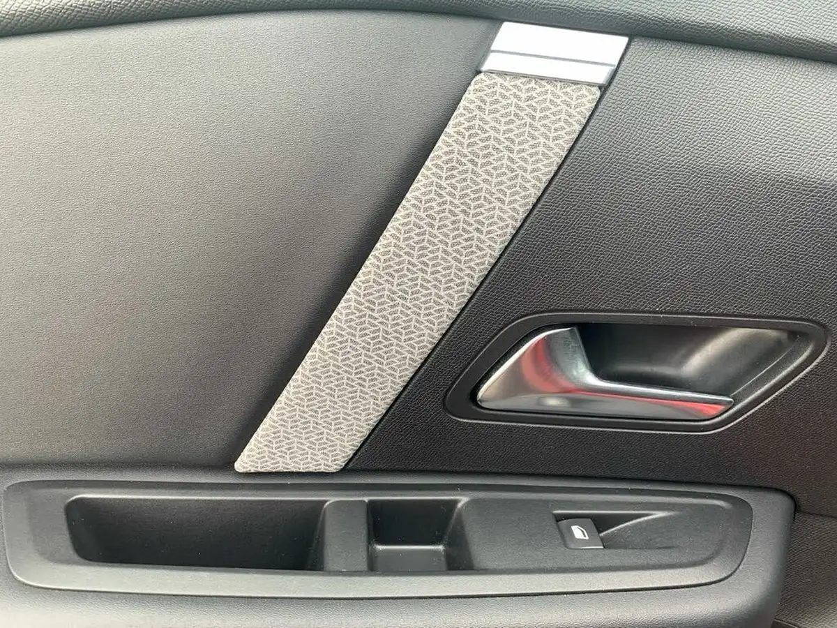 2022-citroen-c4-12-puretech-sense-big-43