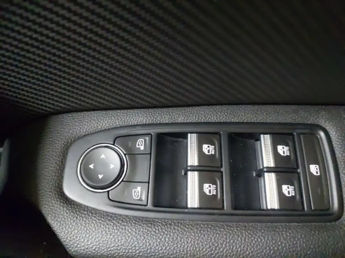 2021-renault-captur-13-tce-rs-line-big-18