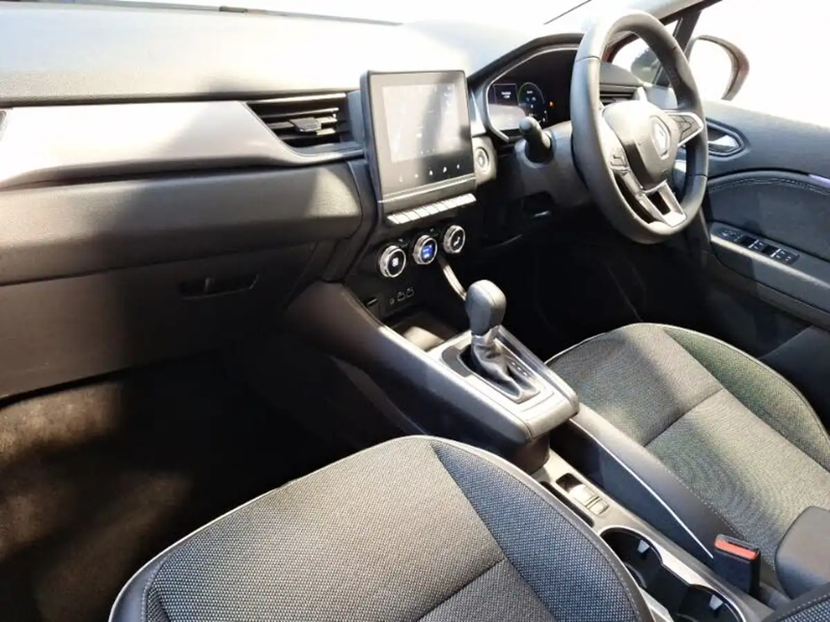 2024-renault-captur-16-techno-160ps-plug-in-big-4