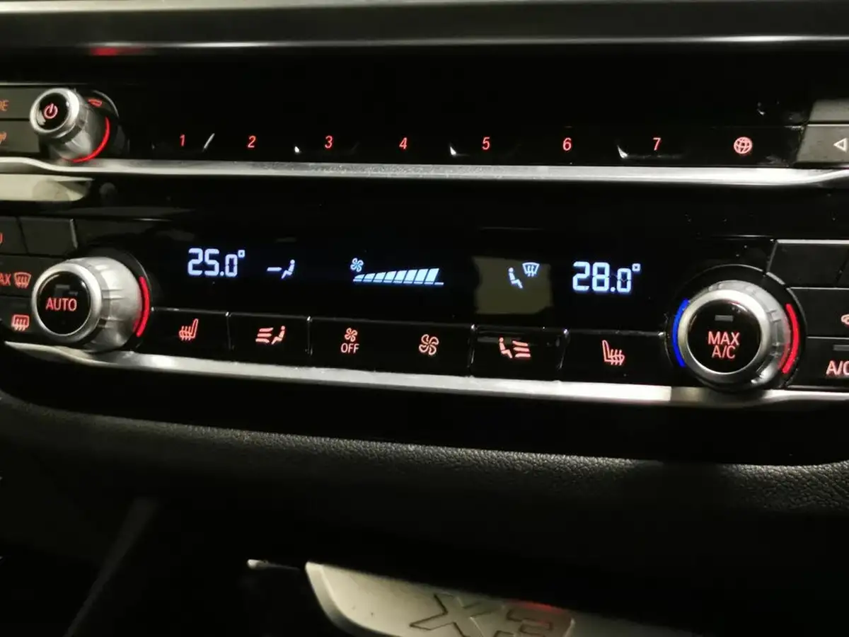 2019-bmw-x3-big-15