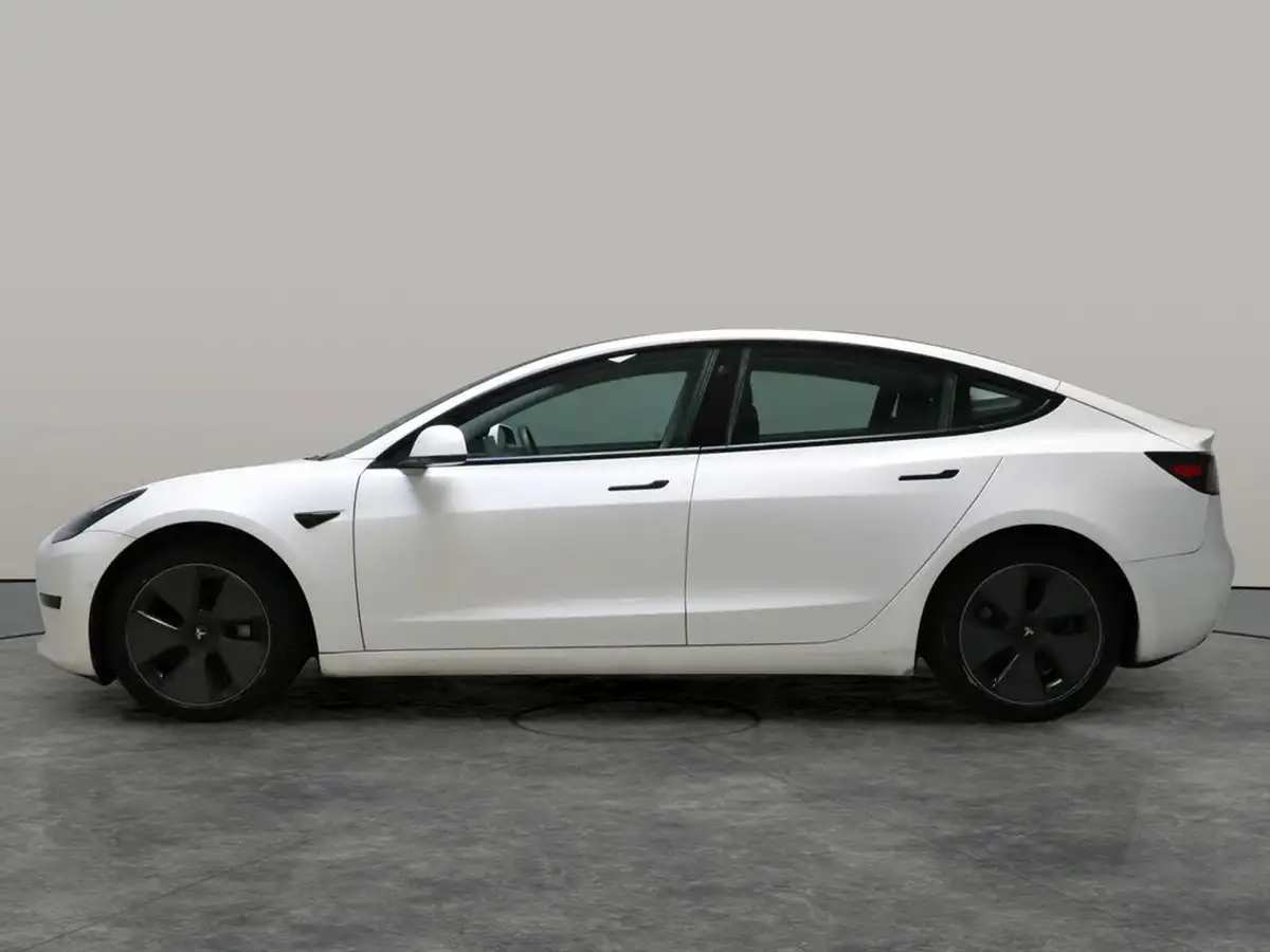 2020-tesla-model-3-e-standard-plus-big-12