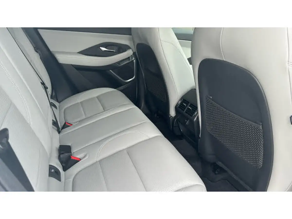 2023-jaguar-e-pace-15-p300e-r-dynamic-se-big-21