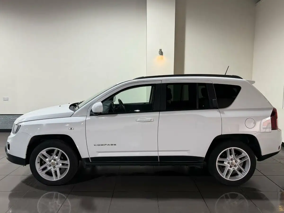 2014-jeep-compass-24-limited-big-7
