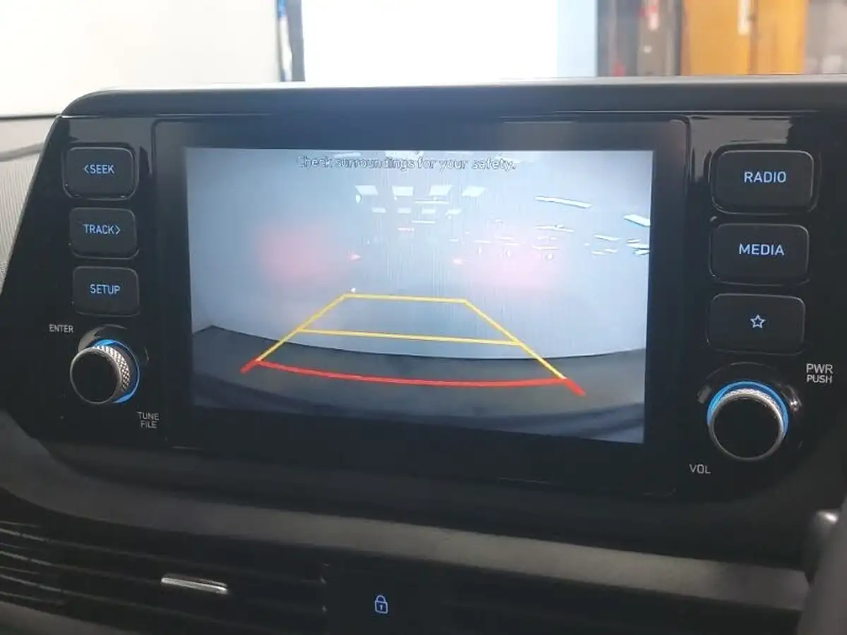 2023-hyundai-i20-10-t-gdi-se-connect-dct-big-16