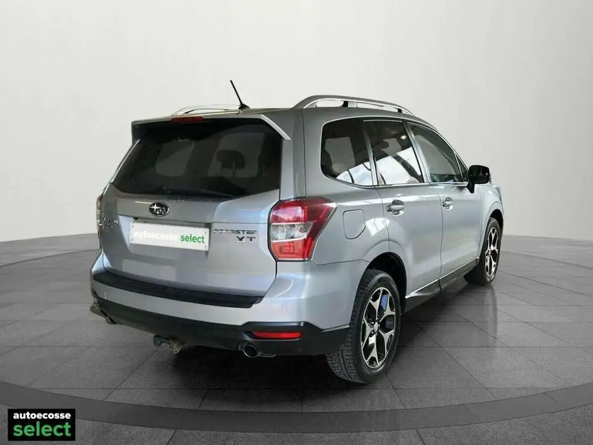 2013-subaru-forester-20-xt-turbo-big-14