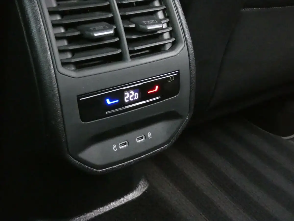 2021-seat-leon-15-tsi-evo-fr-sport-130ps-estate-big-28