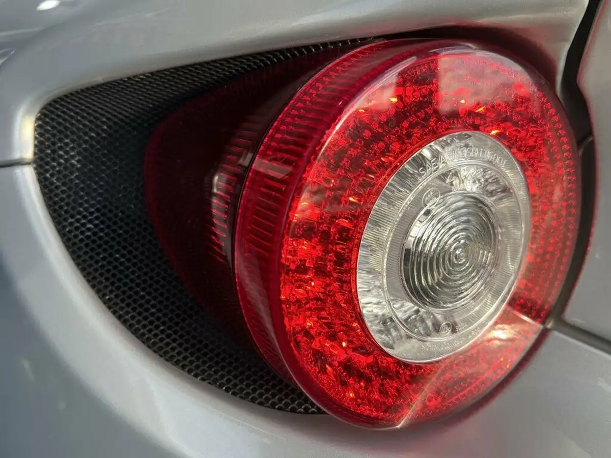 2012-ferrari-ff-63-big-11