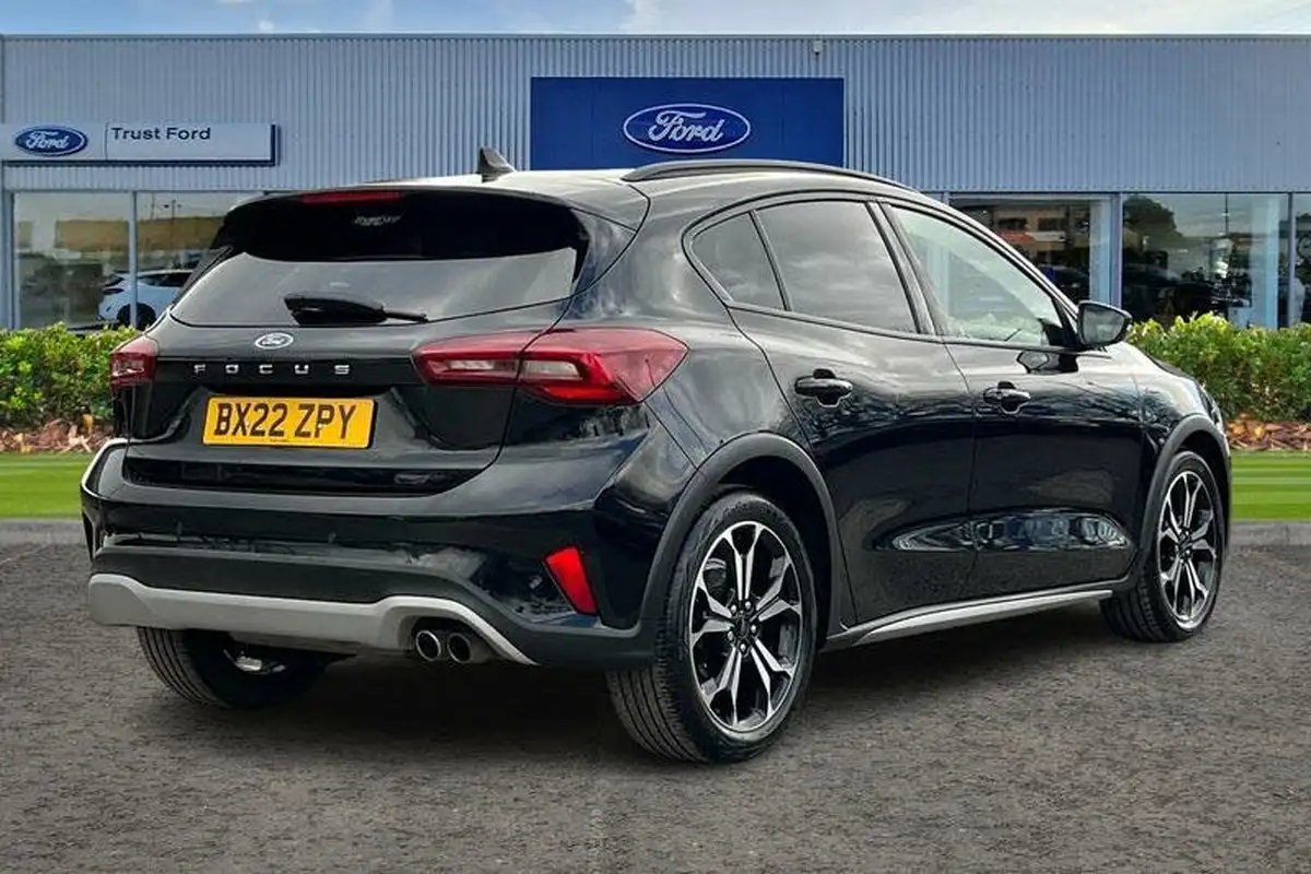 2022-ford-focus-big-3