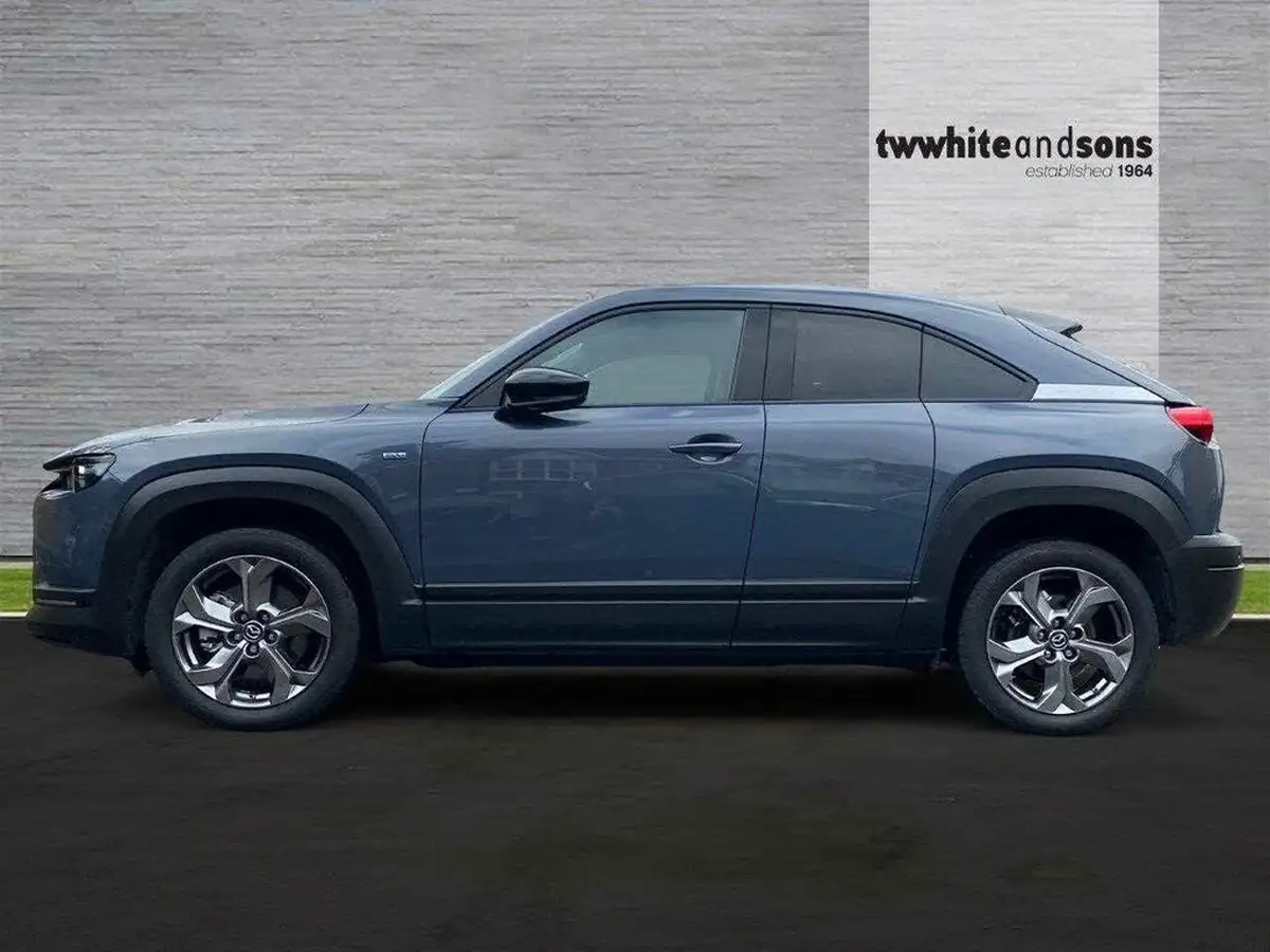 2023-mazda-mx-30-e-makoto-145ps-0cc-big-3