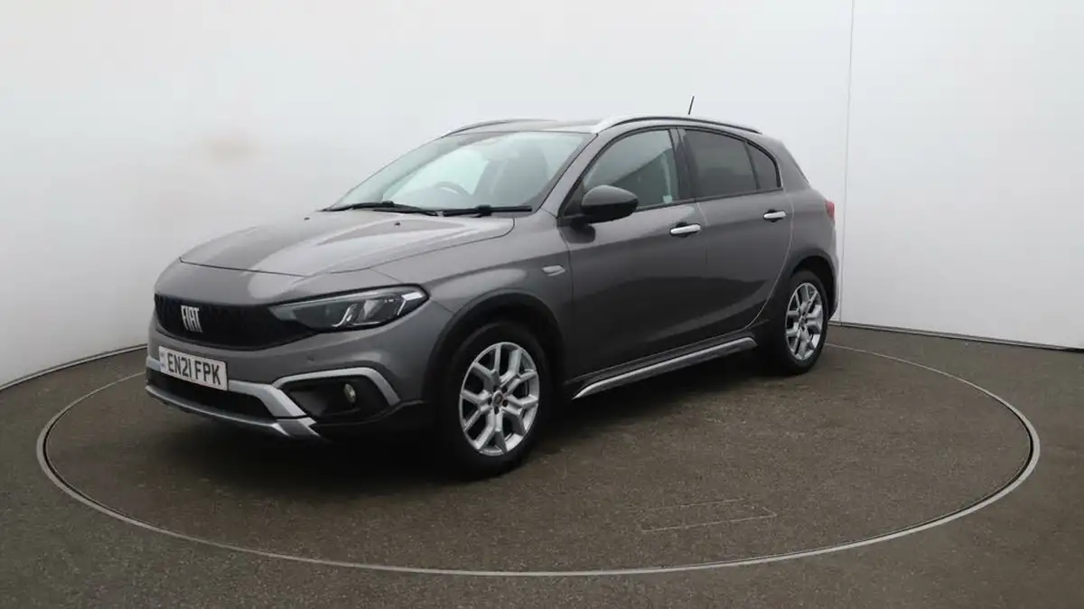2021-fiat-tipo-10-cross-big-3