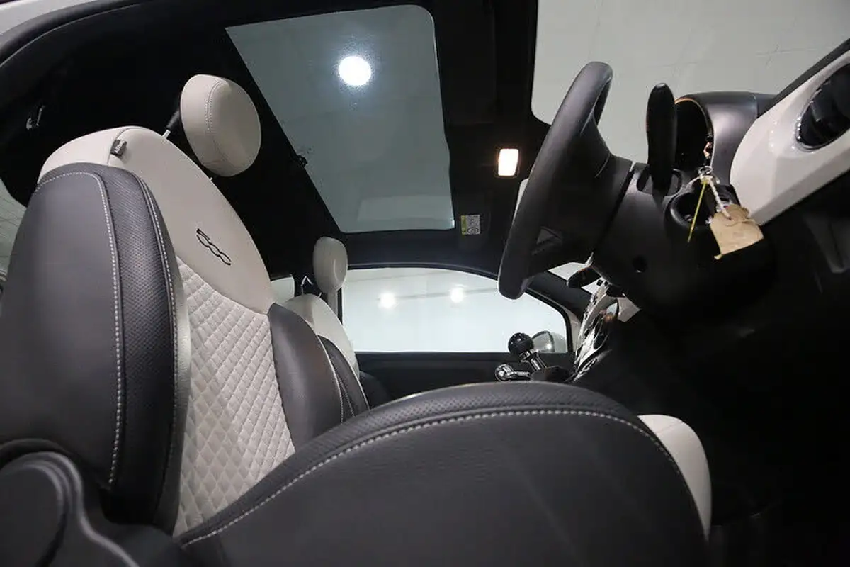 2022-fiat-500-10-dolcevita-big-17