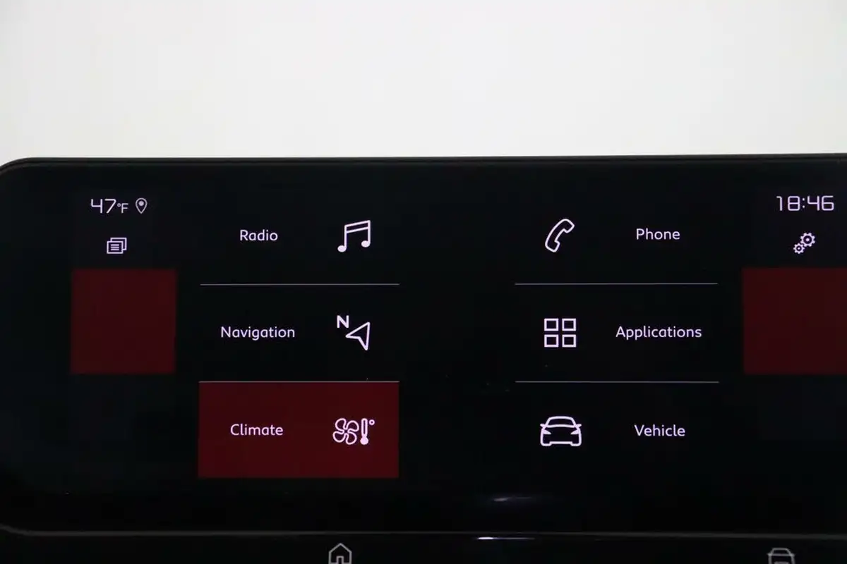 2021-citroen-c4-12-puretech-sense-big-21