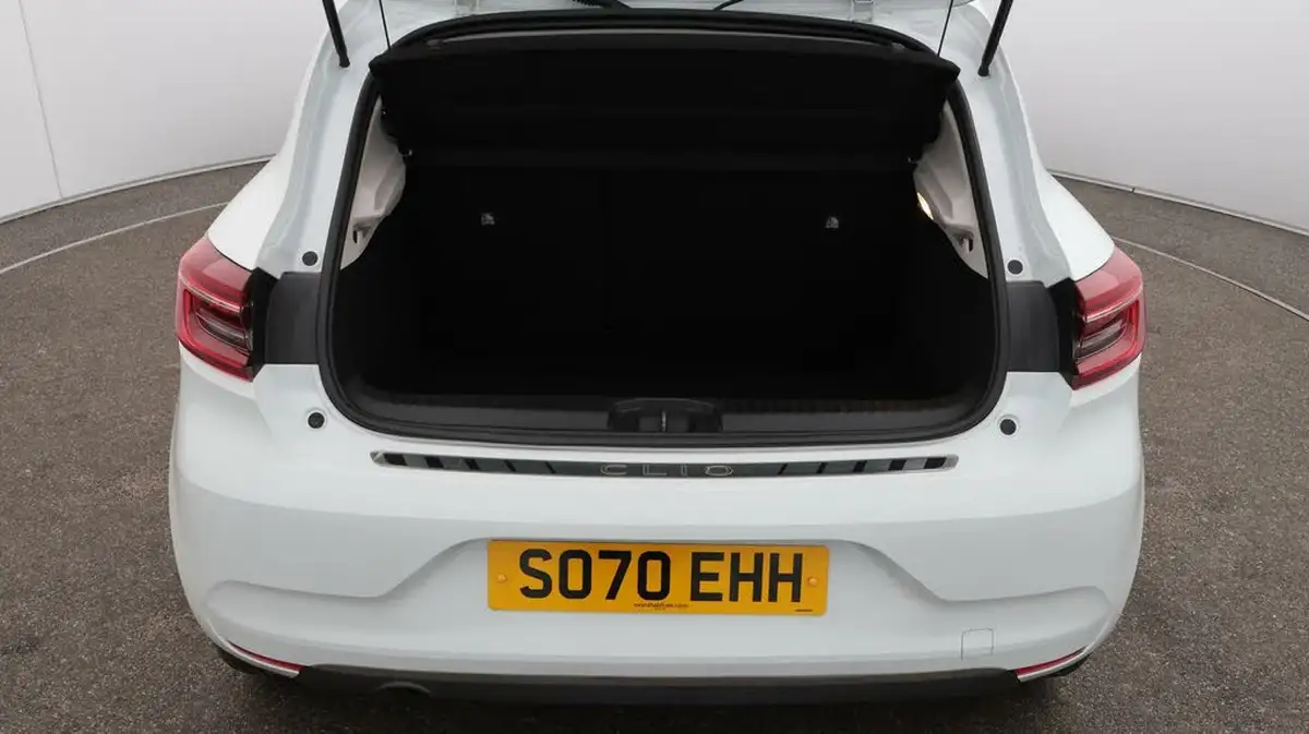 2021-renault-clio-10-sce-play-75bhp-big-17