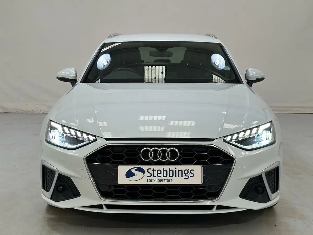 2023-audi-a4-avant-20-35-tdi-s-line-big-2
