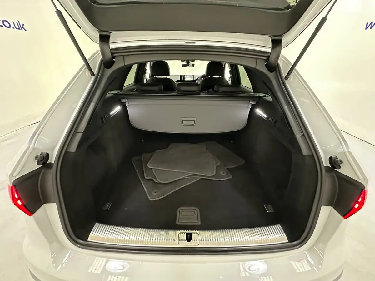 2023-audi-a4-avant-20-35-tdi-s-line-big-26