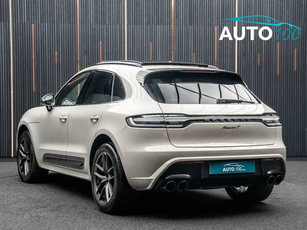 2022-porsche-macan-20-big-15