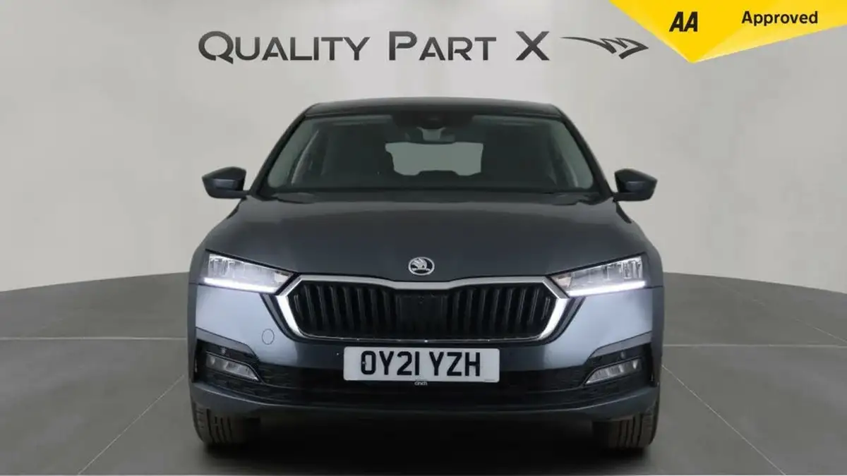 2021-skoda-octavia-10-tsi-se-technology-hatchback-big-1