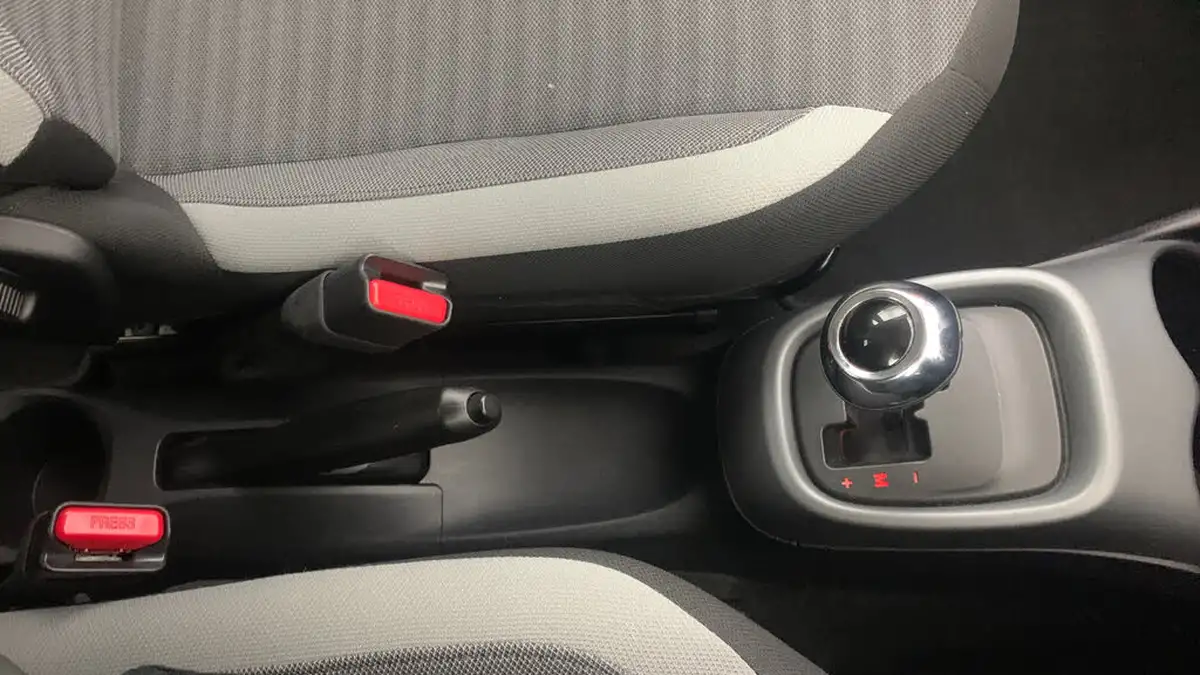 2020-toyota-aygo-10-vvt-i-x-play-tss-x-shift-big-30