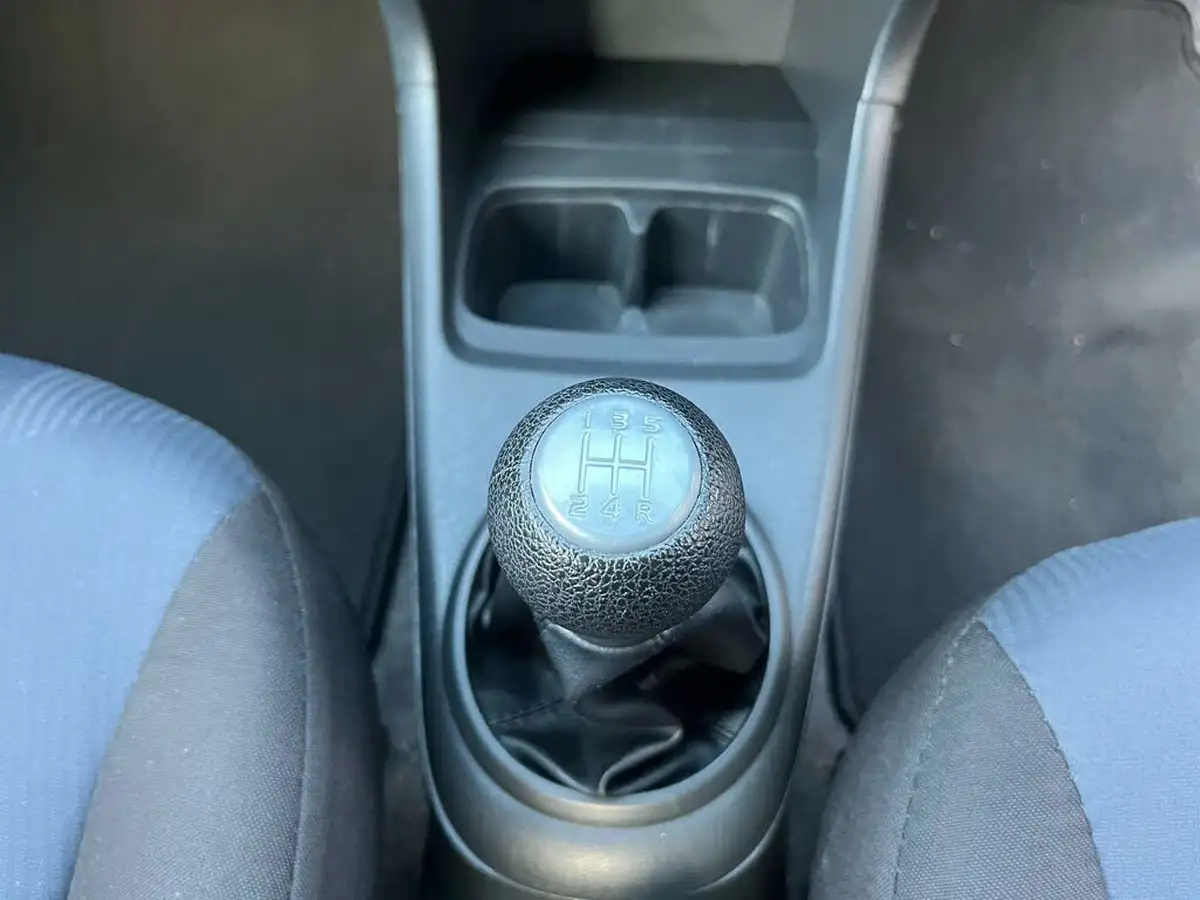 2015-suzuki-alto-10-sz-big-31