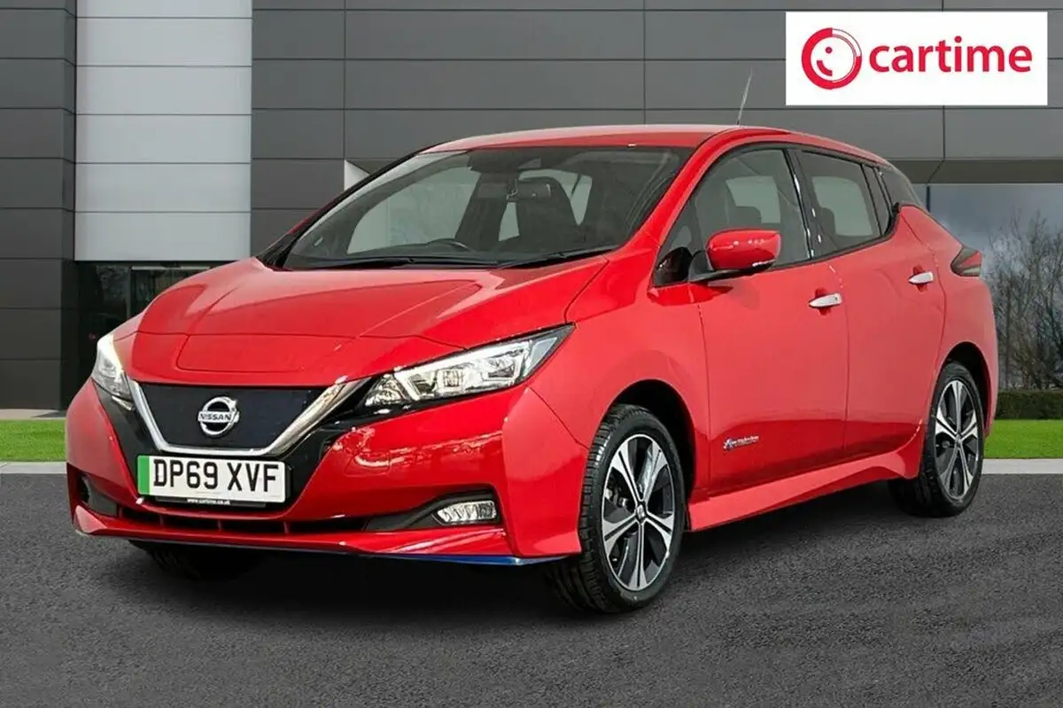 2019-nissan-leaf-e-e-tekna-big-4