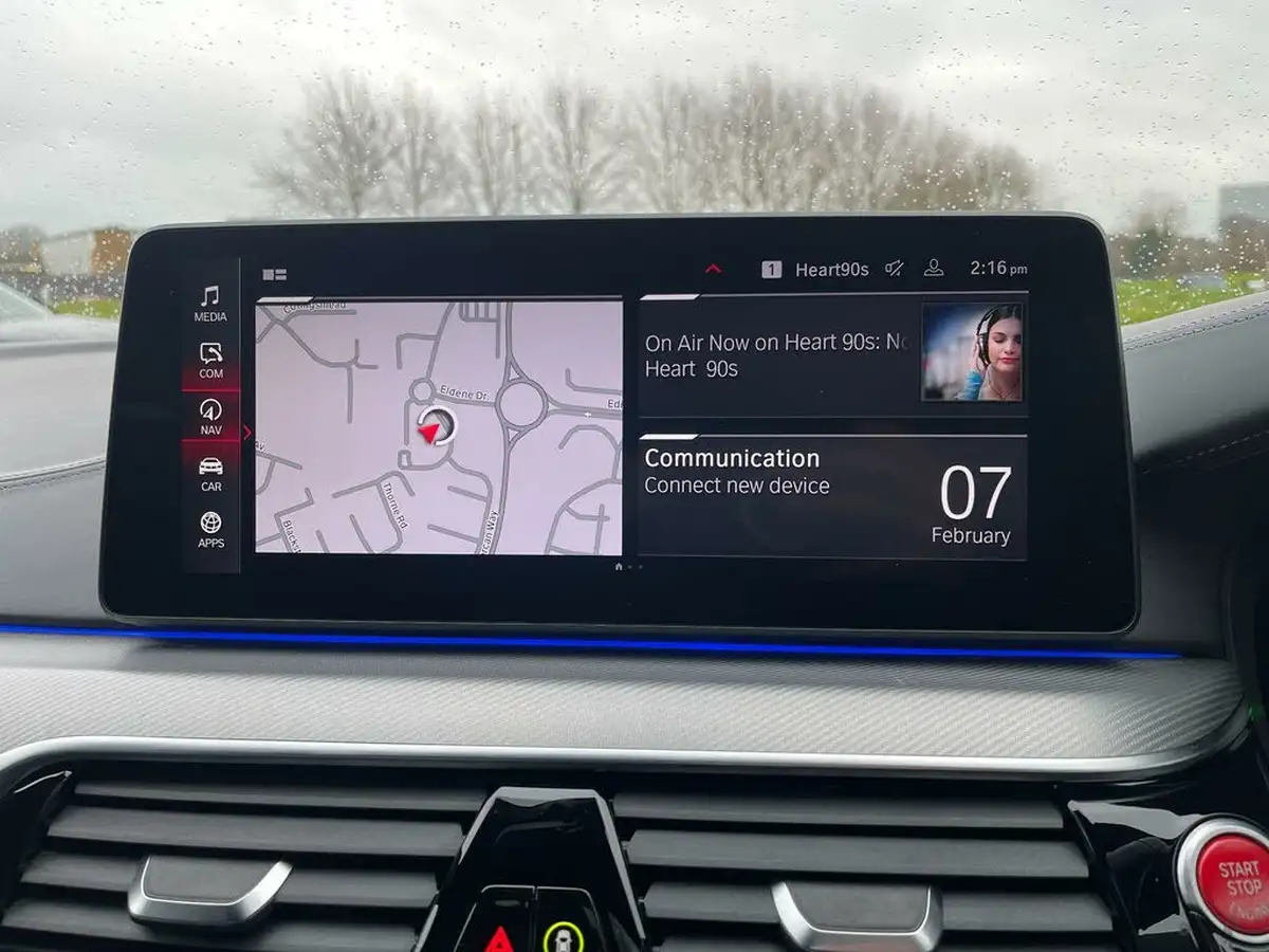 2021-bmw-5-series-44-m5-competition-big-57