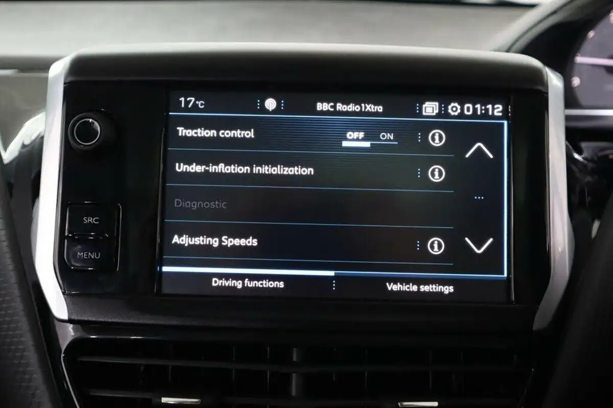 2019-peugeot-2008-suv-12-puretech-allure-premium-82bhp-big-39