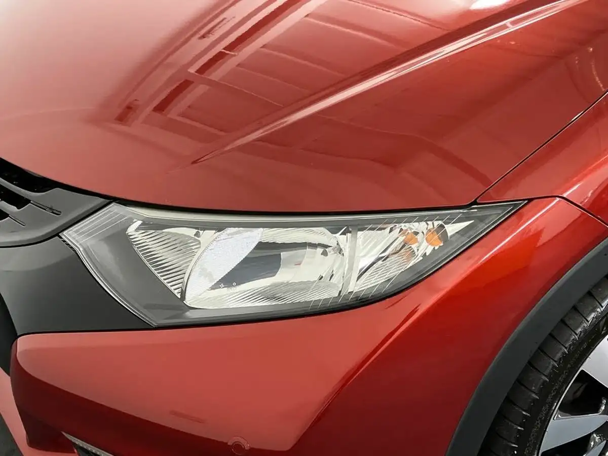 2015-honda-civic-18-sr-tourer-big-14