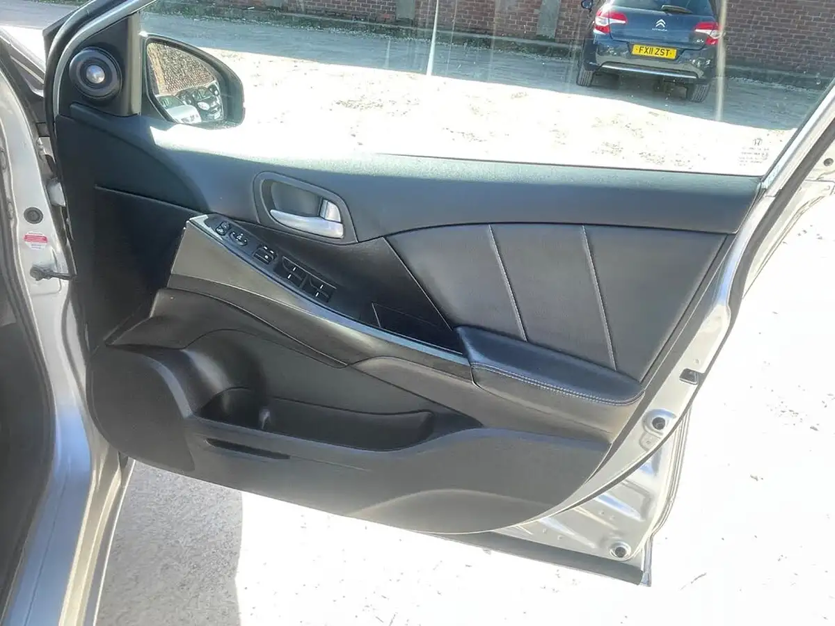 2013-honda-civic-22td-ex-big-11