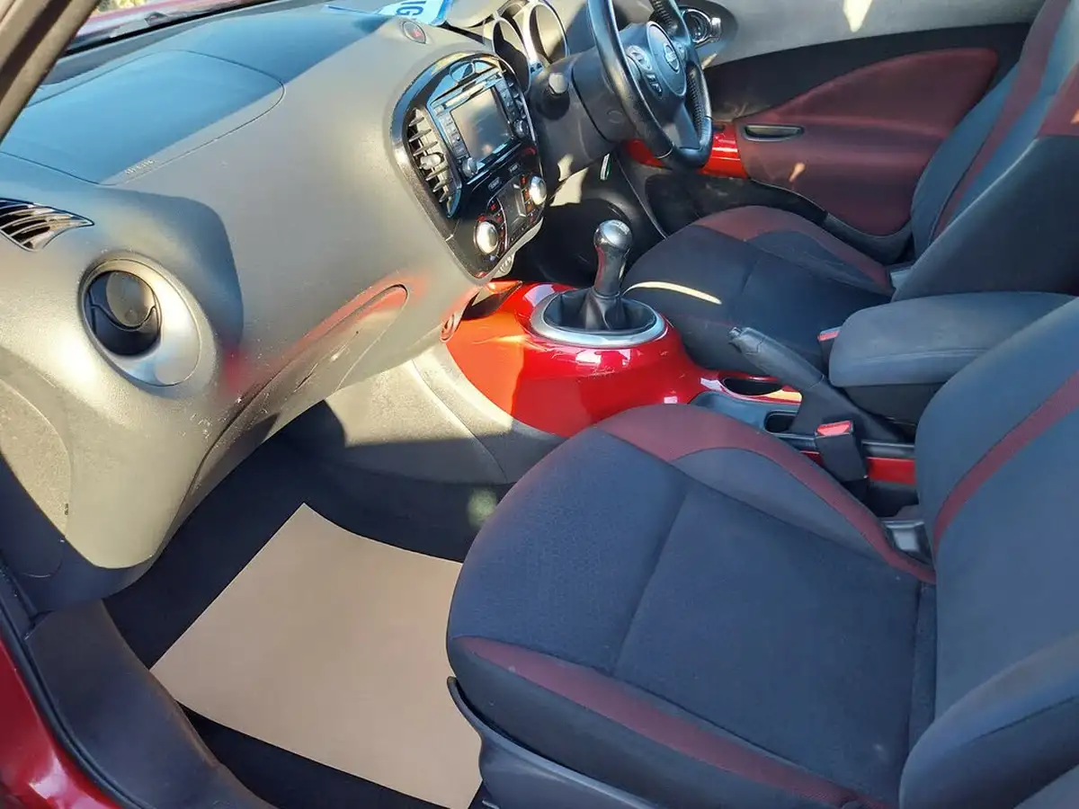 2013-nissan-juke-16-acenta-premium-big-19