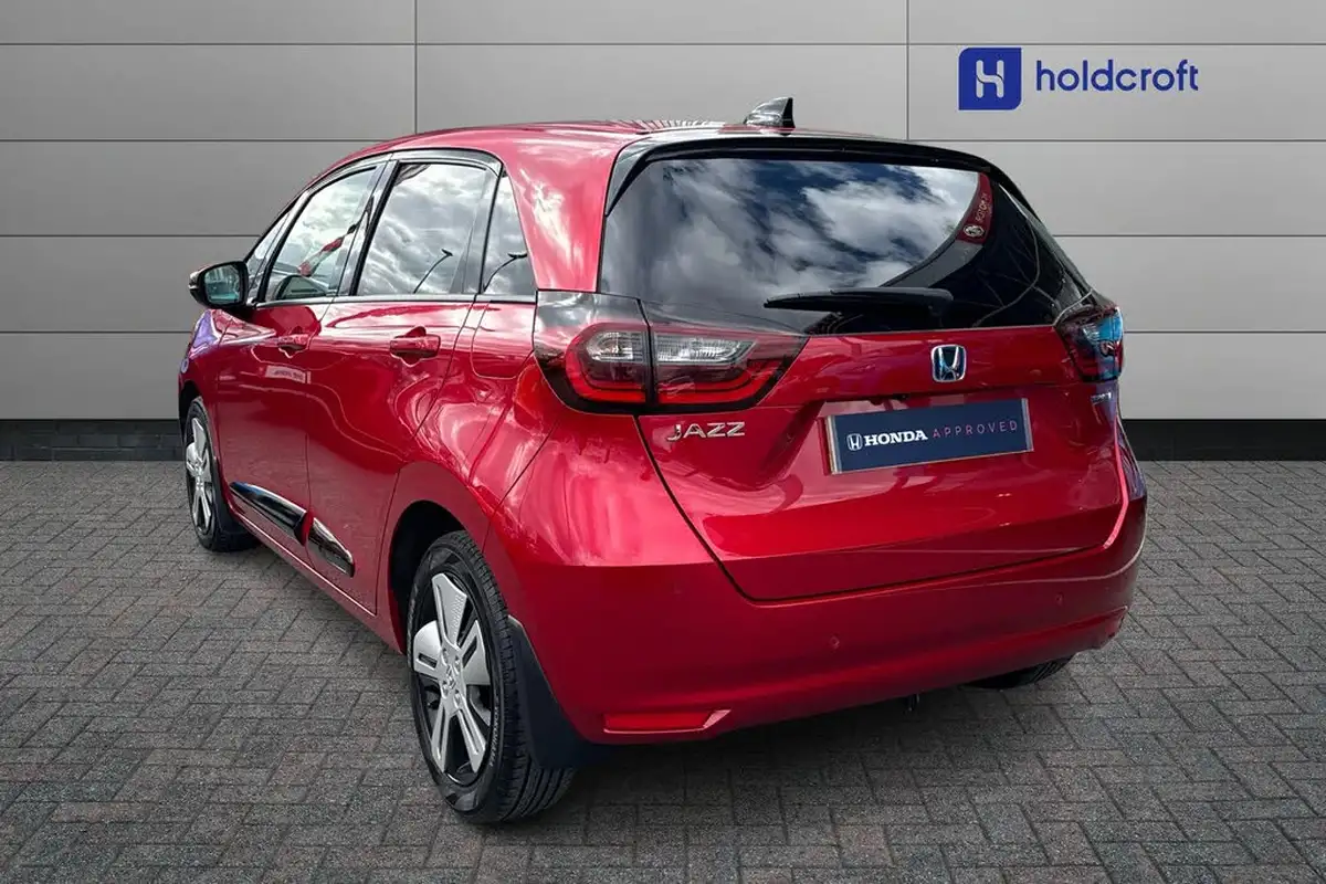2022-honda-jazz-15-i-mmd-ex-107ps-big-2