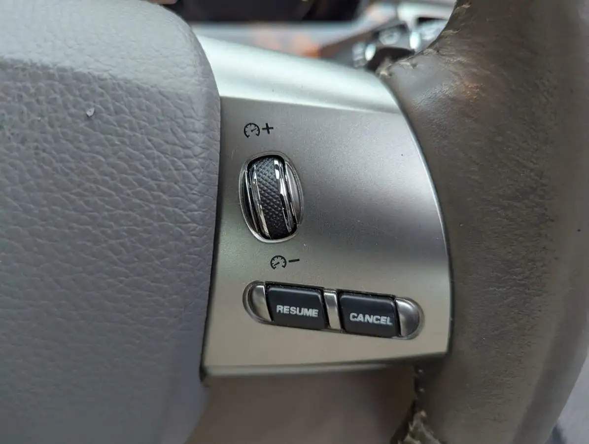 2010-jaguar-xk-50-portfolio-coupe-big-27