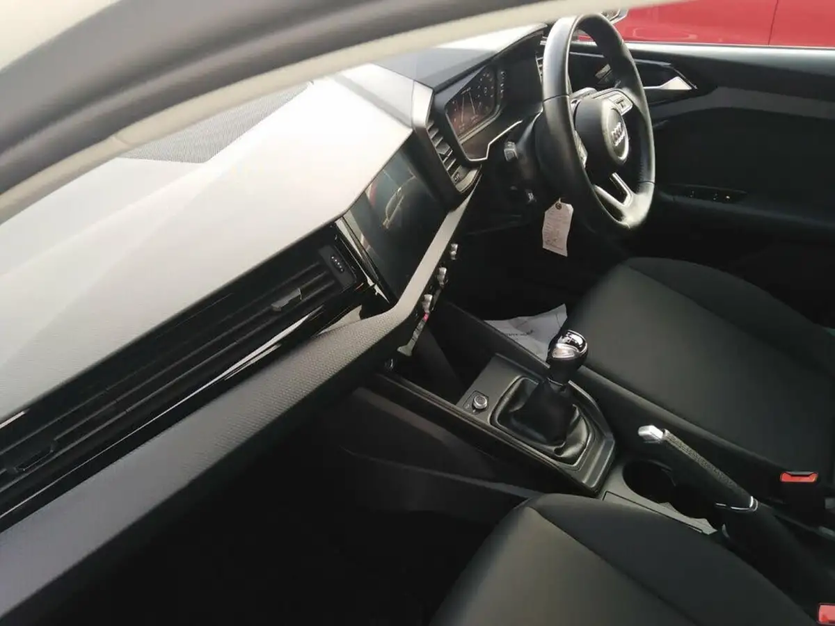 2019-audi-a1-10-30-tfsi-se-big-16