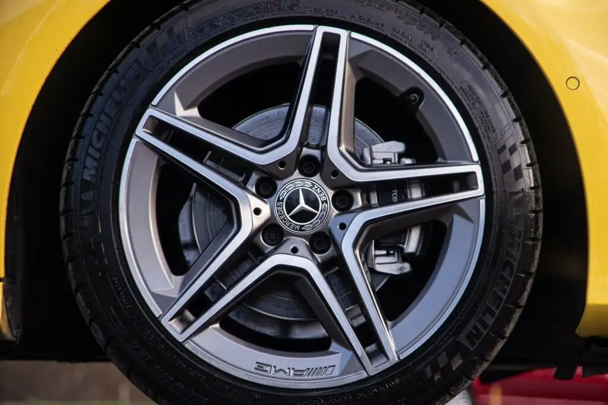 2023-mercedes-benz-a-class-13-a200-amg-line-executive-hatchback-5d-big-33