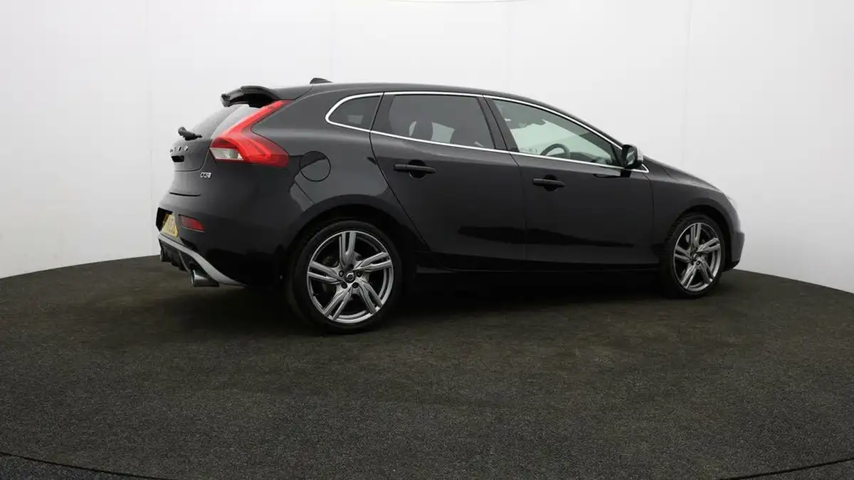 2018-volvo-v40-20td-d3-r-design-pro-big-28