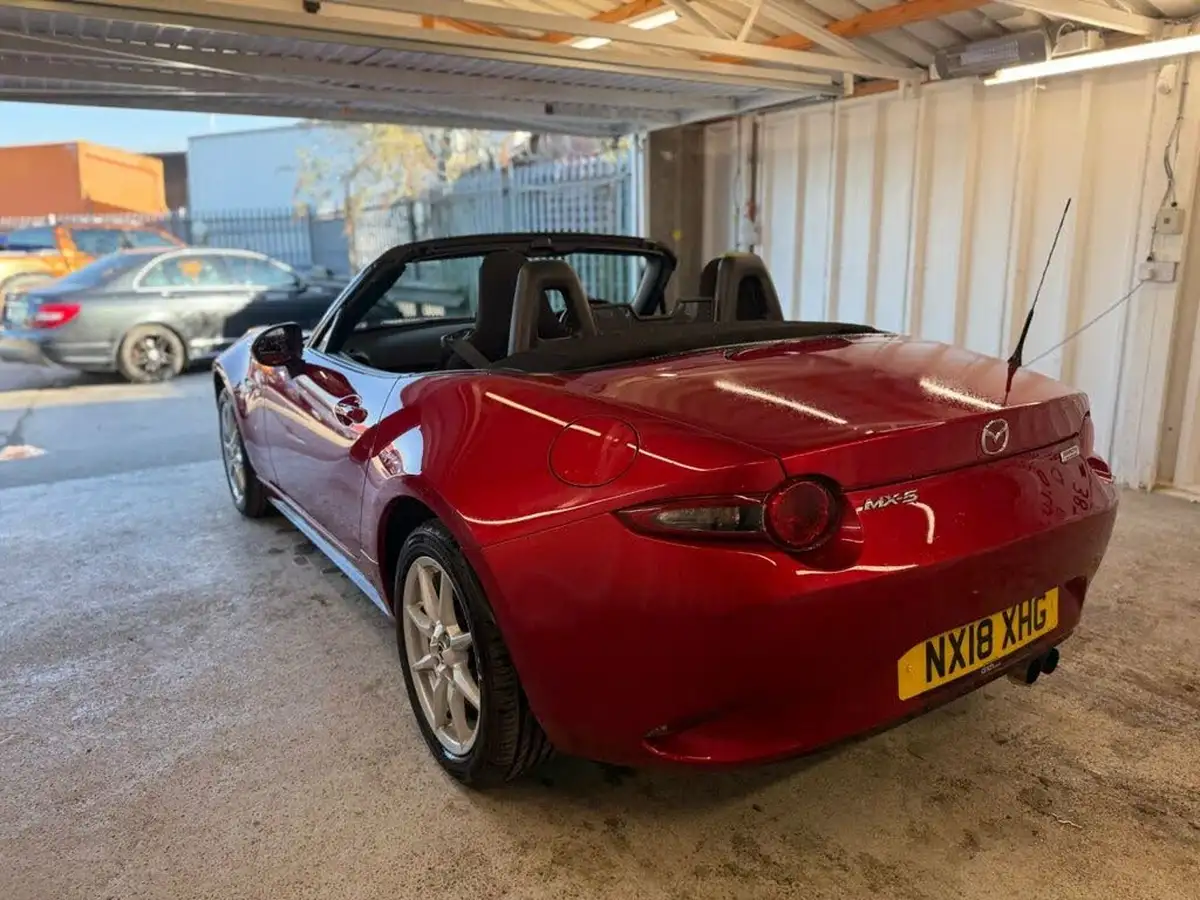 2018-mazda-mx-5-15-se-big-13