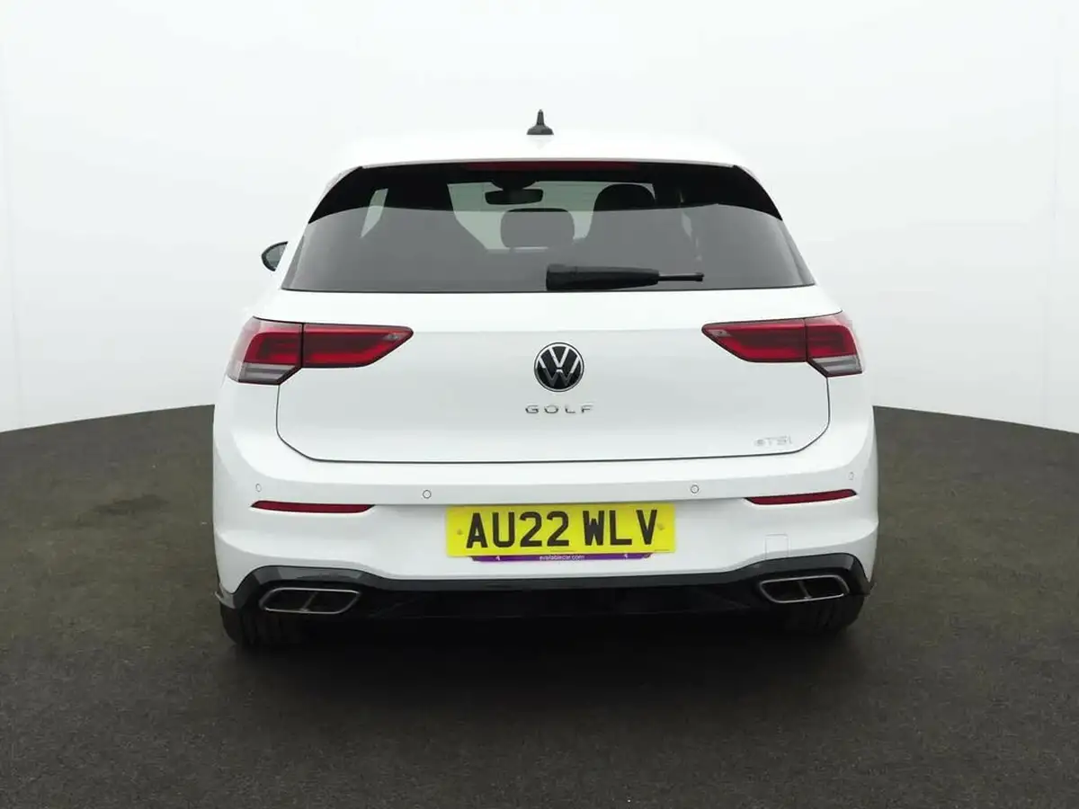2022-volkswagen-golf-15-etsi-r-line-150ps-hatchback-big-3